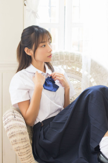 俄罗斯女人下面又紧又爽